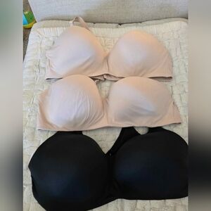 Seamless Nude and Black Women's Bras (3 Pack)